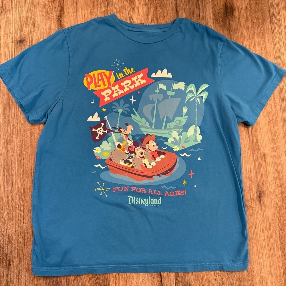 Disneyland Resort Play In the Park Mickey Pirates Caribbean Blue Shirt Adult XL